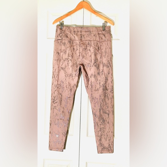 NWT’s Sweaty Betty London Pink Fusion/Foil Print Super Soft Yoga Leggings - Picture 11 of 14
